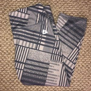 Athletic Capri Leggings